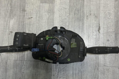 Manete de Volante 8200155865  Renault Mégane II